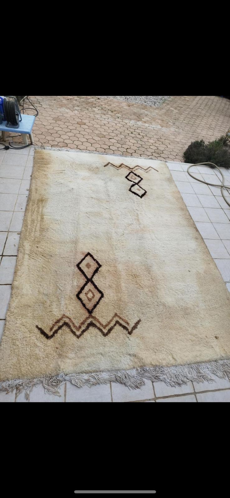 Tapis n°3 avant restauration